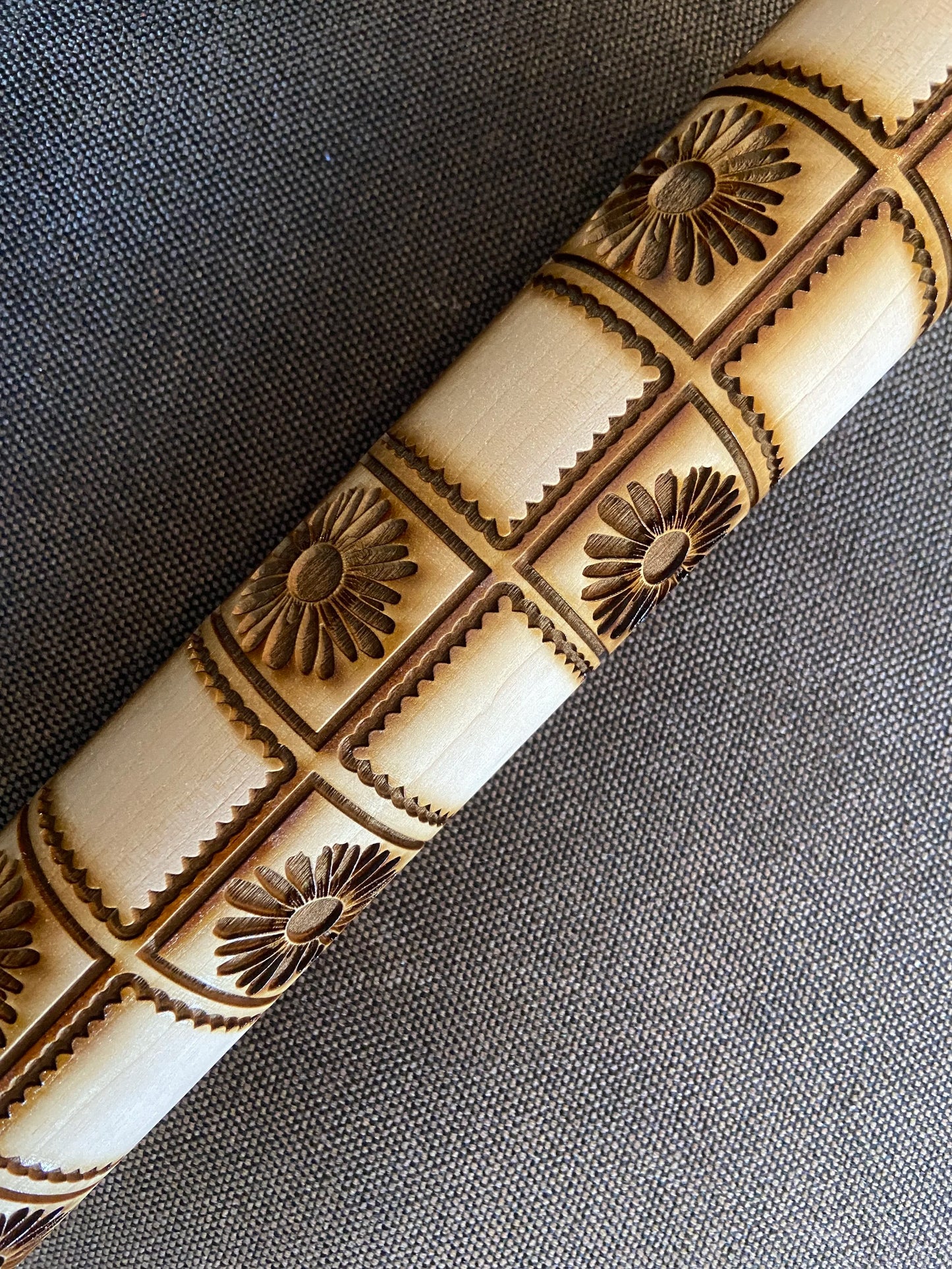 It's your way Baby Daisy Rolling Pin